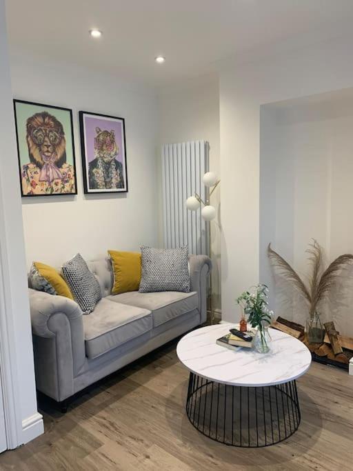 Alto - Lovely 2 Bedroom Serviced Apartment Bristol By Mint Stays Exterior foto